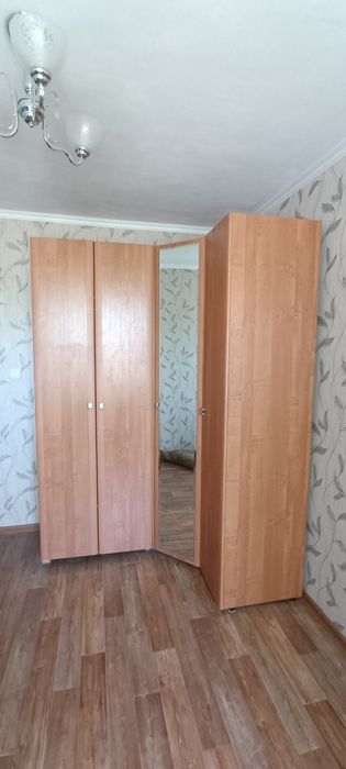 Продам угловой шифонер в отличном состоянии