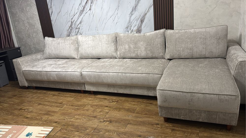Продам шикарный угловой диван