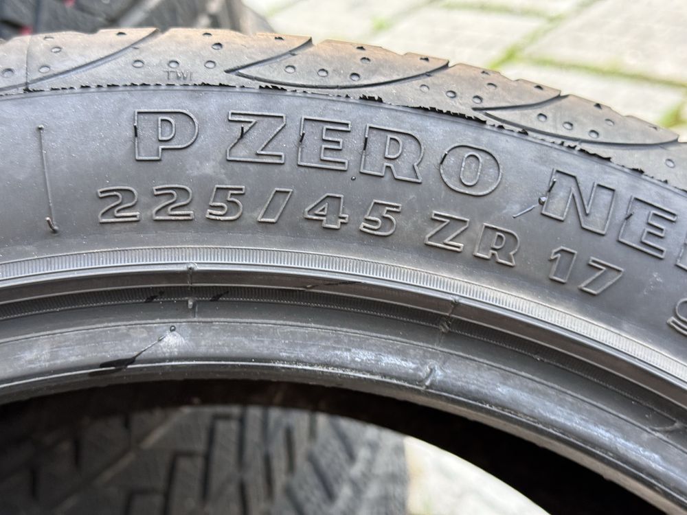 225/45/R17 Pirelli Pzero 4бр ретни dot1218 6-7mm