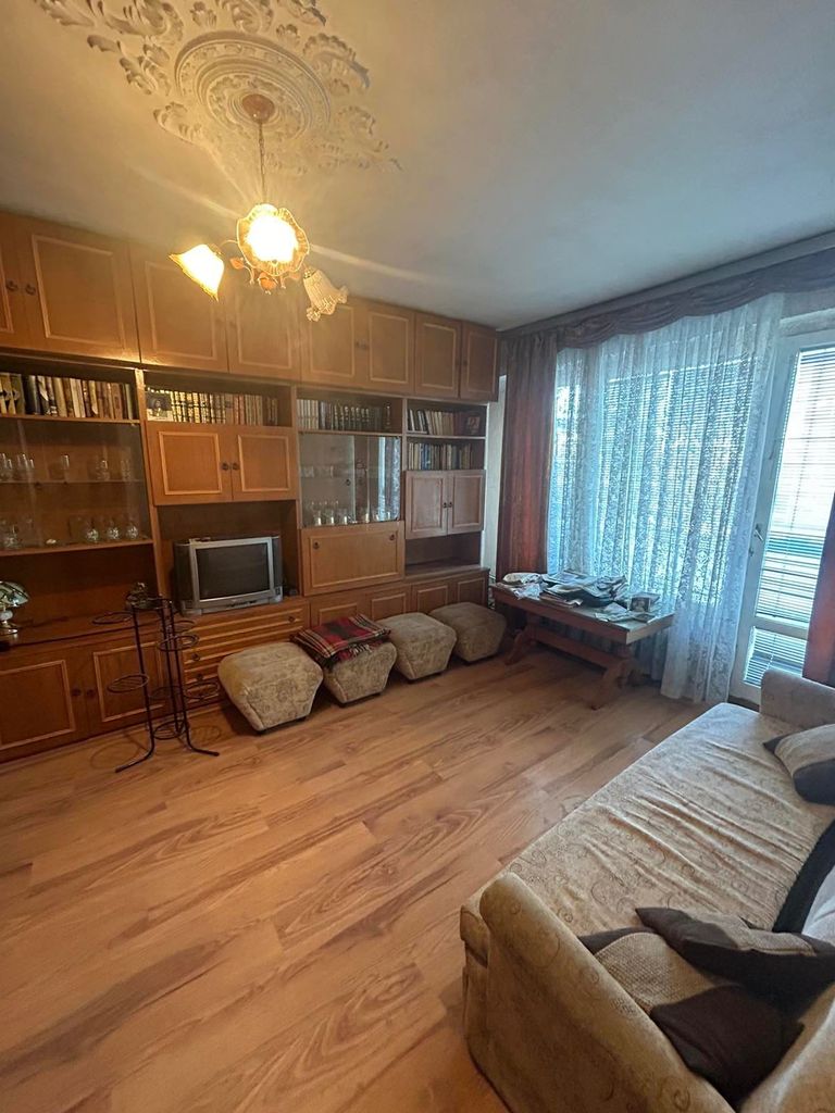 Продава се Тристаен апартамент в Севлиево - 77 кв.м за 709 €/кв.м - Снимка #3