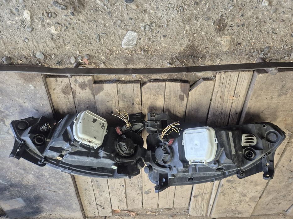 Фарове за Опел Корса C