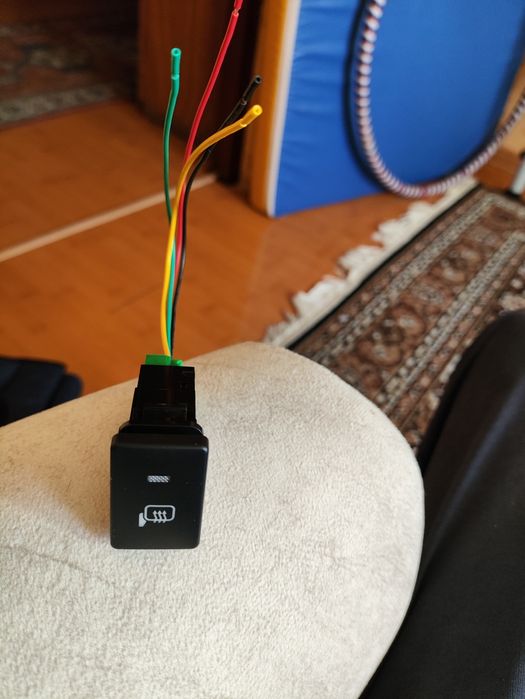 Кнопка обогрева зеркал для Toyota Land cruiser 200