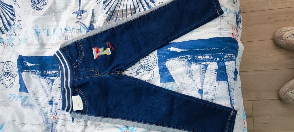 Mayoral 104 суичер, дънки, риза