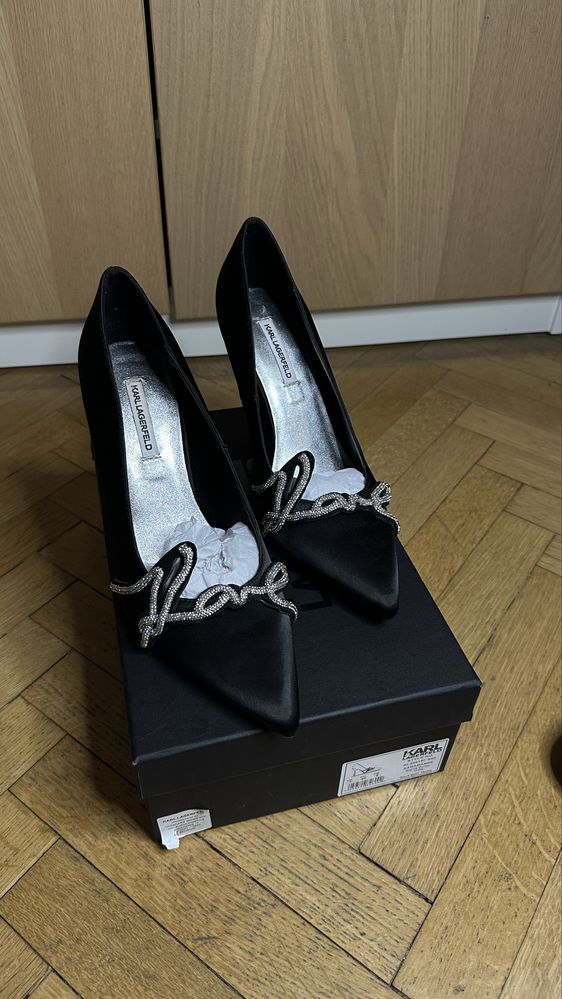 KARL LAGERFELD Черни токчета