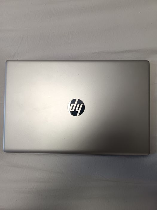 Laptop HP i5 12 th