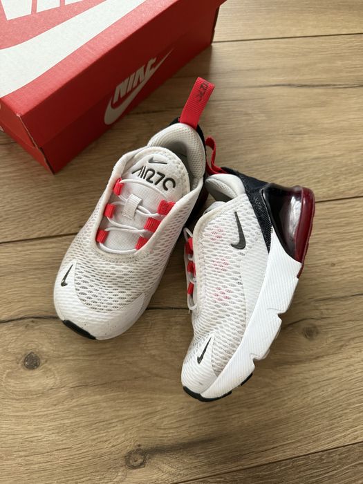 Детски маратонки NIKE Air Max 270, унисекс