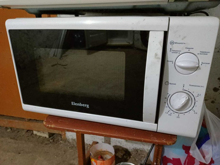 Продам рабочую микроволновую печь. В хорошем состоянии.