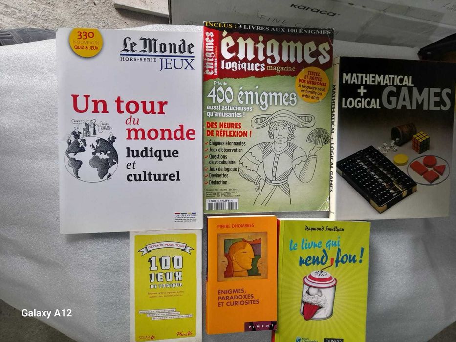 Carti de enigme logice, enigme politiste, limba franceza