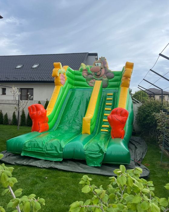 Tobogan gonflabil, topogane gonflabile, locuri de joacă