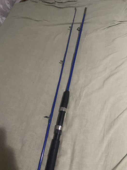 Продаю удилище в хорошем состояние