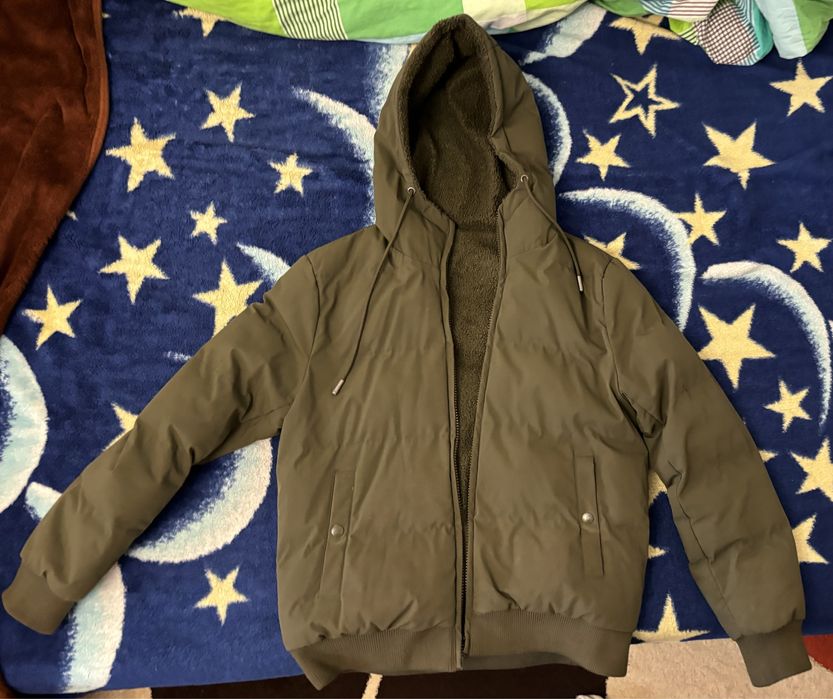 Vând haine de firma