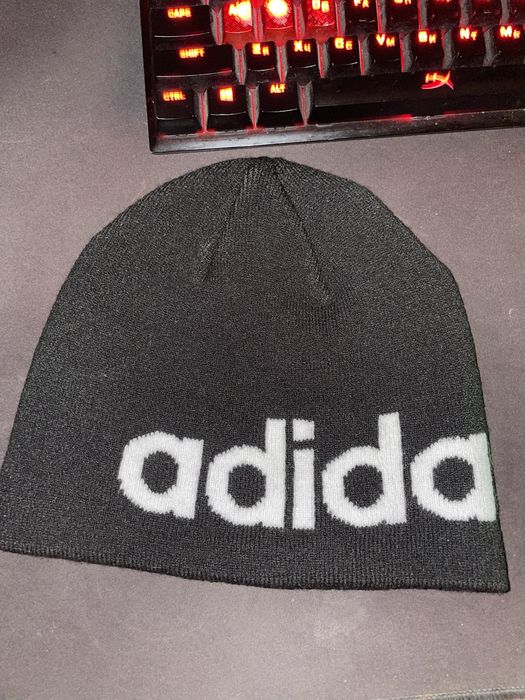 Шапка adidas зимняя