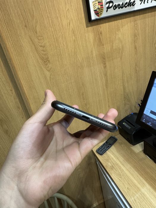 Iphone 11 128gb xolati ideal yomkost 100%