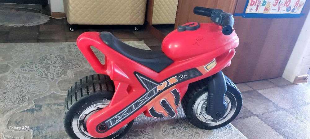 Продам беговел мотоцикл