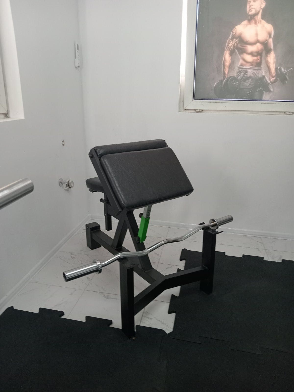 Banca pentru biceps / banca scott / preacher curl