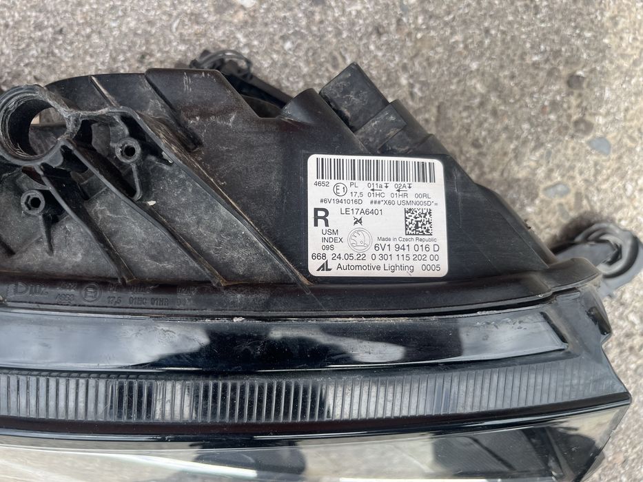 Фар за Skoda Fabia III Facelift/ Шкода Фабиа 3 Фейслифт