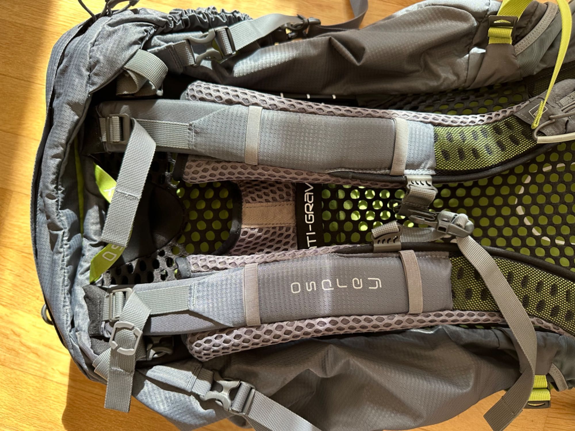 Ospray Atmos AG 65 Раница, Чисто Нова Size L(20-23)in
