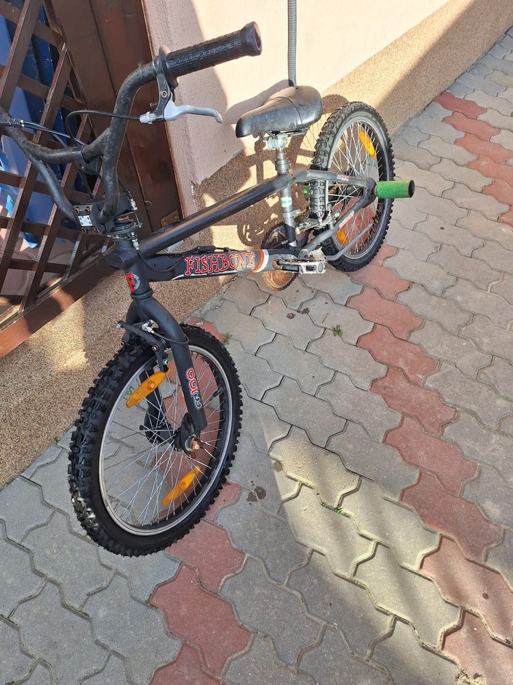 Vand BMX pentru copii nefolosit de foarte mult timp