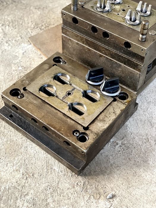 Qolib sotiladi ruchka chiqaradigan