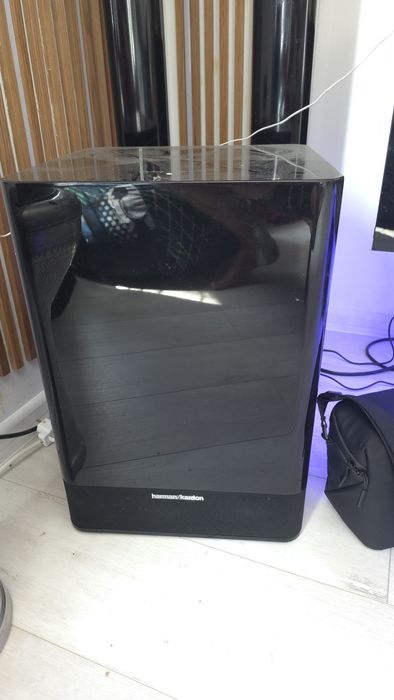 Sistem Harman Kardon 7.1