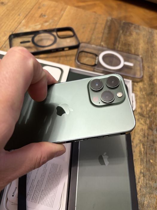 Продавам Iphone 13 pro