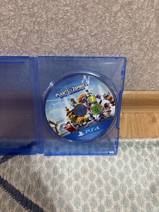 Обменяю plants of zombie ps 4 на фифу
