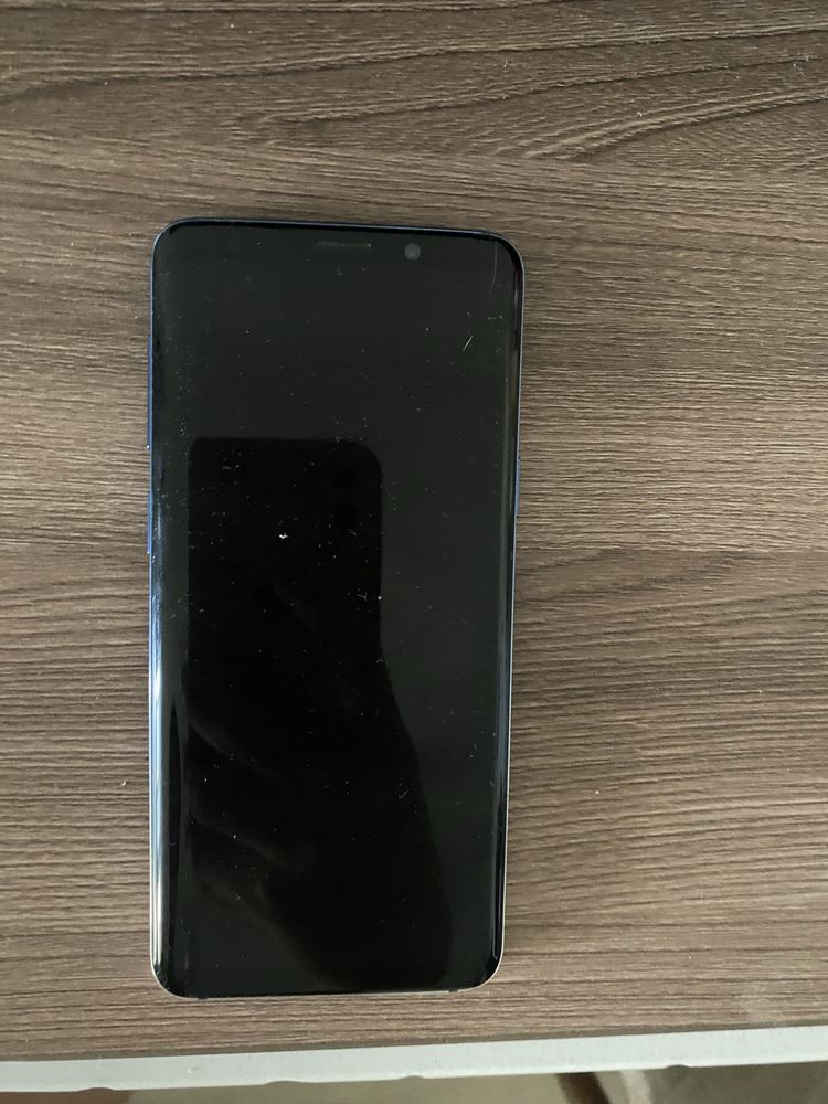Продается Samsung s9