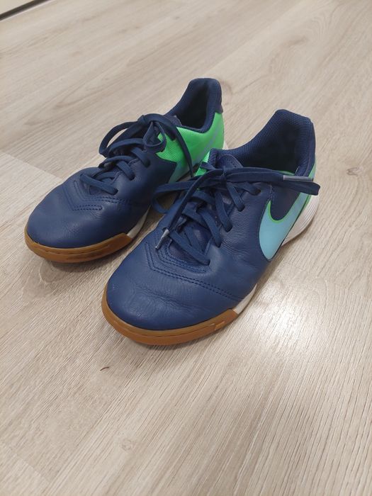 Детски футболни маратонки Naik