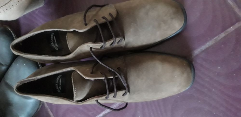 Botine noi kaki cu toc