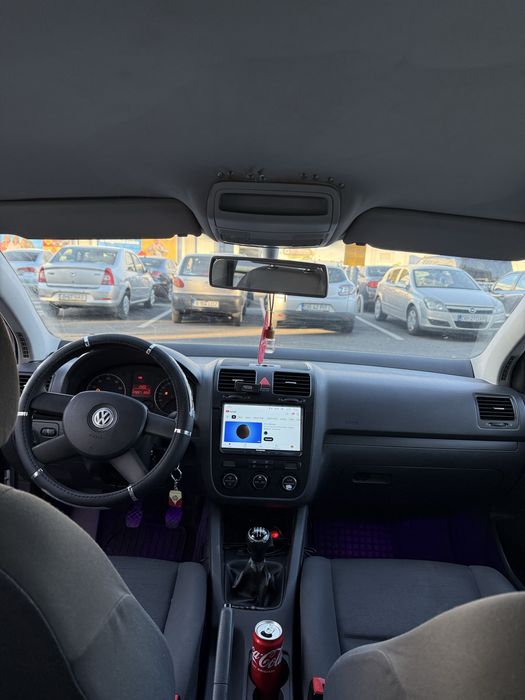 Vand golf 5 1.4 benzina