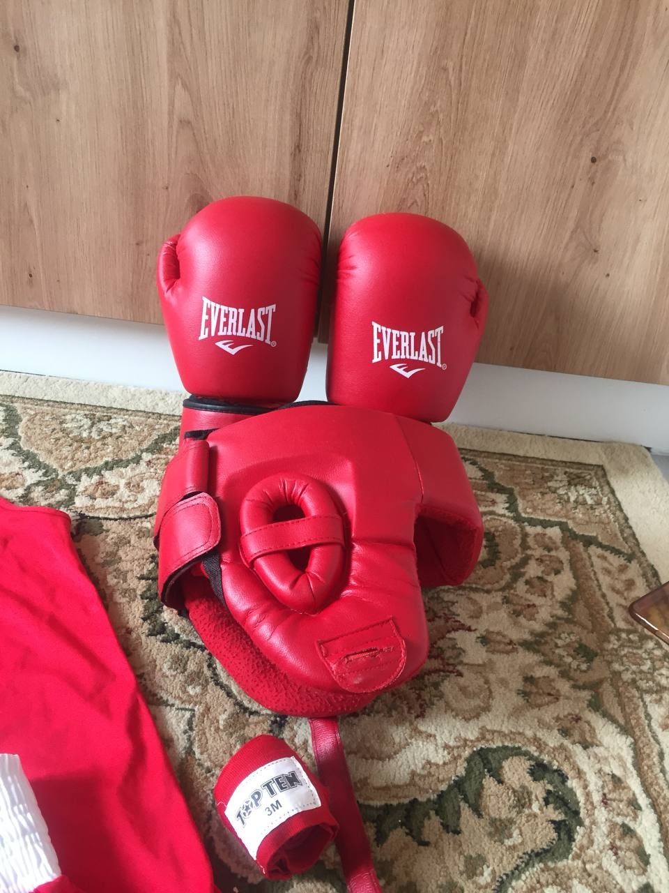 Набор бокс, бокс перчатки и шлем, форма найк, бинк.