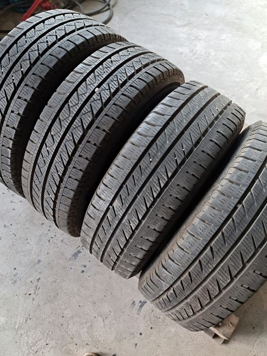 Set 4 anvelope Allseasons 215 65 r16C Goodyear