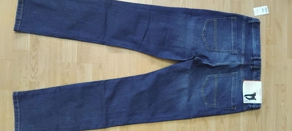 Pantalonii blugi bărbați noi L/50