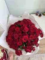 101 роза свежие красные, самовывоз/доставка за вас счет