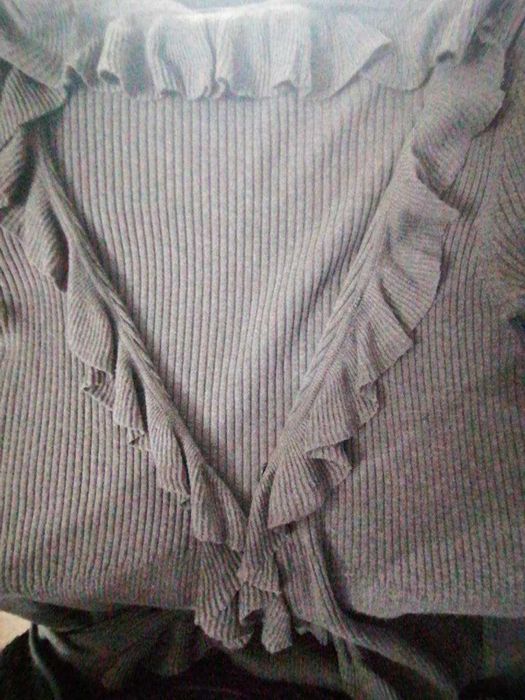 Cardigane mas 38 - 2 buc la 40 de lei