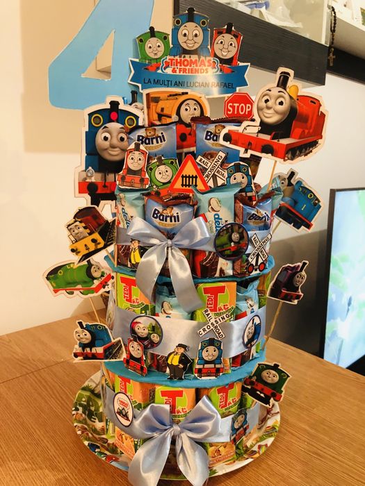 Tort din dulciuri pt cresa, gradi ,scoala mihail kogalniceanu