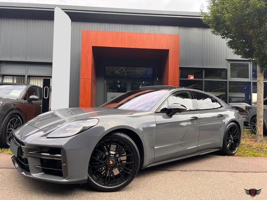 Porsche Panamera Porsche Panamera GTS Carbon / Preț de nou 207.500€ / Finanțare Leasing
