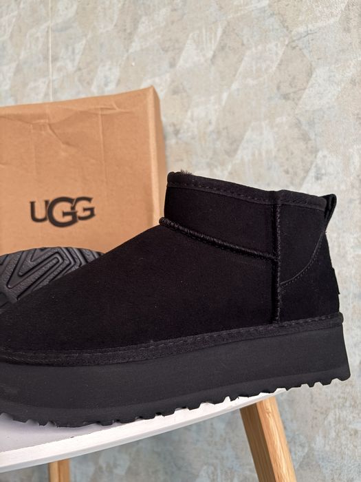 Ugg mini classic
