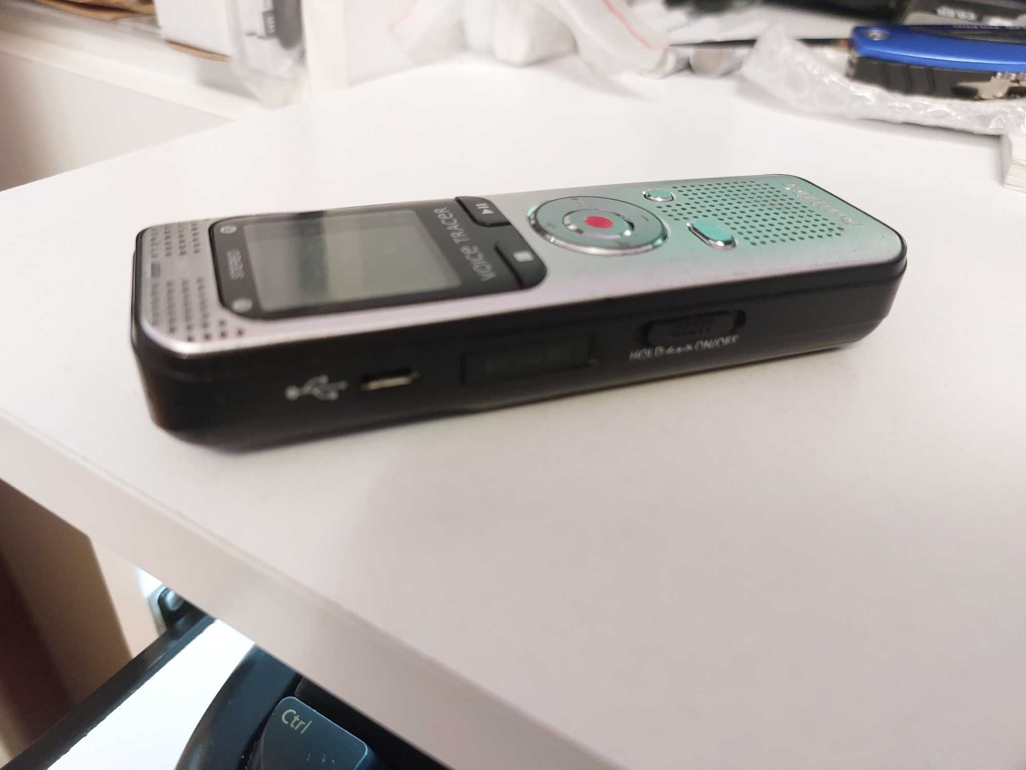 Диктофон Philips DVT2000