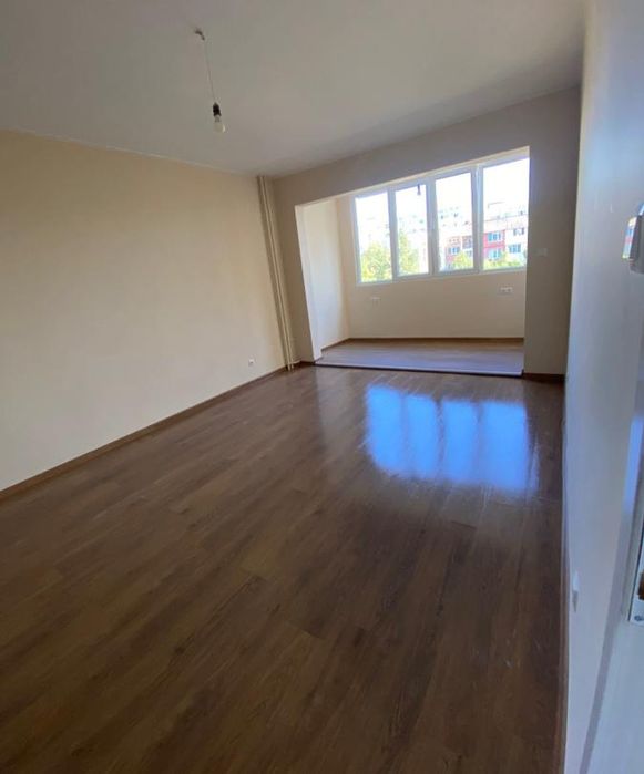 Продава се Двустаен апартамент в София, Обеля 2 - 45 кв.м за 2823 €/кв.м - Снимка #1