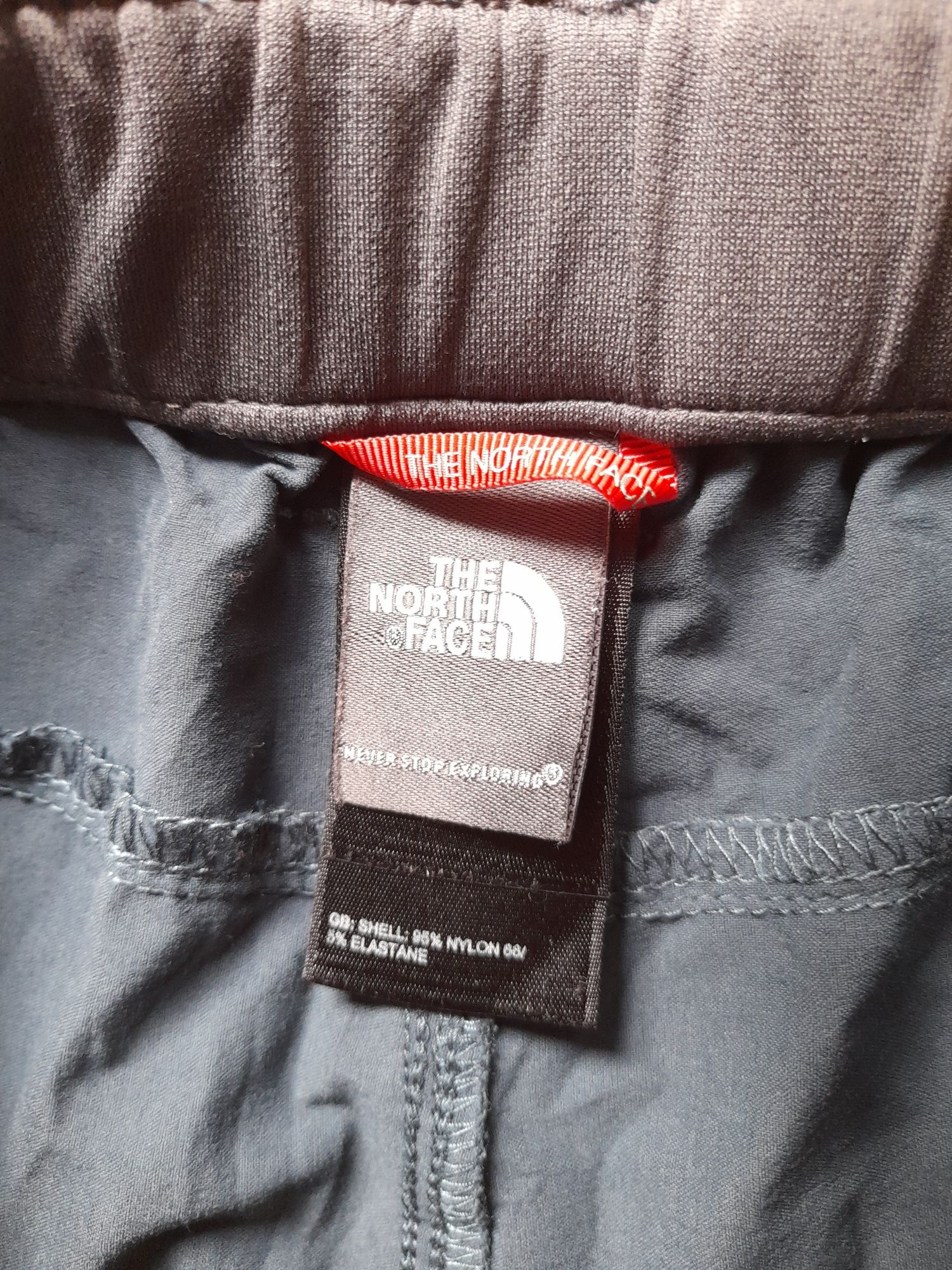 The north face дамски панталон M размер.