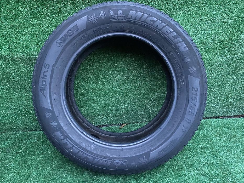 Set 2 anvelope iarna Michelin Alpin 5 215 65 R17 DOT 3122