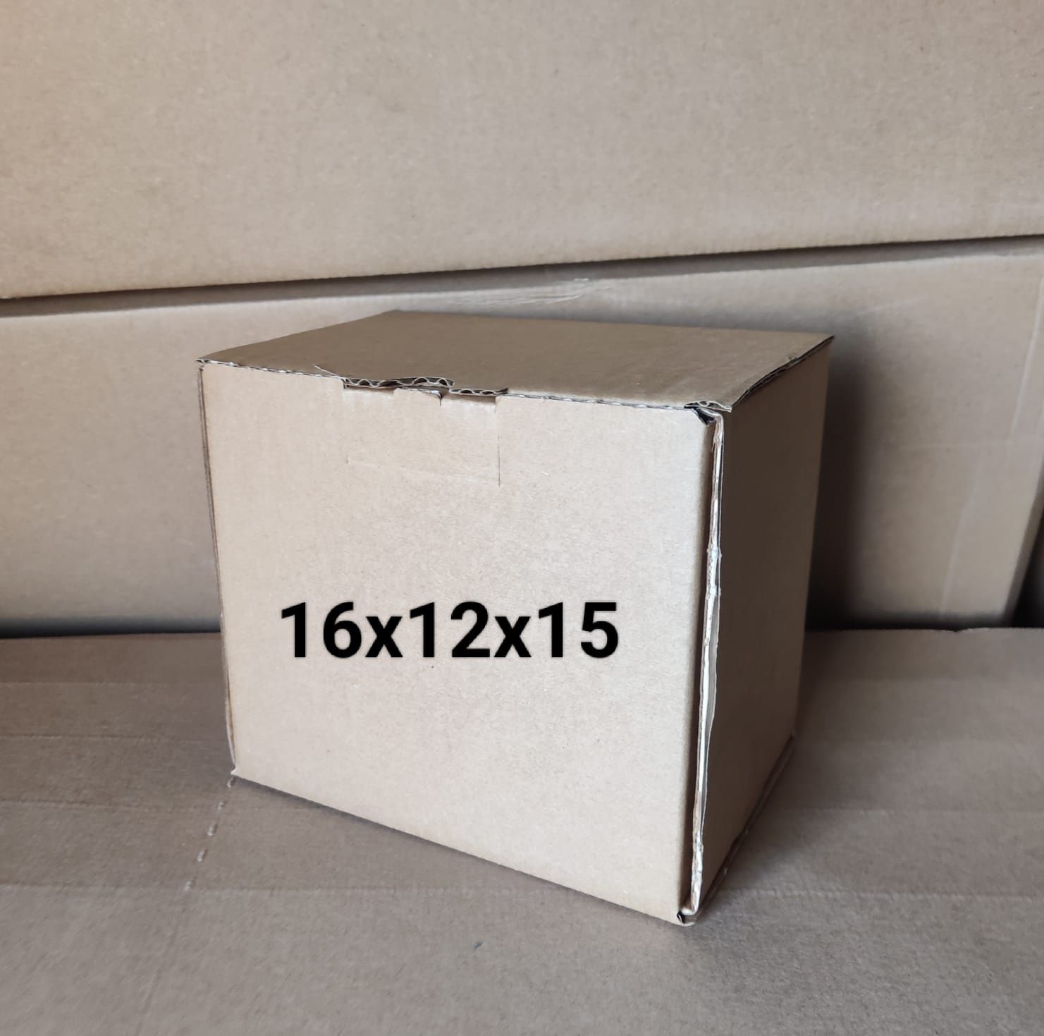Cutii carton noi nefolosite cu sau fără autoformare