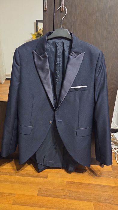 Costum barbatesc frac! IMPECABIL!