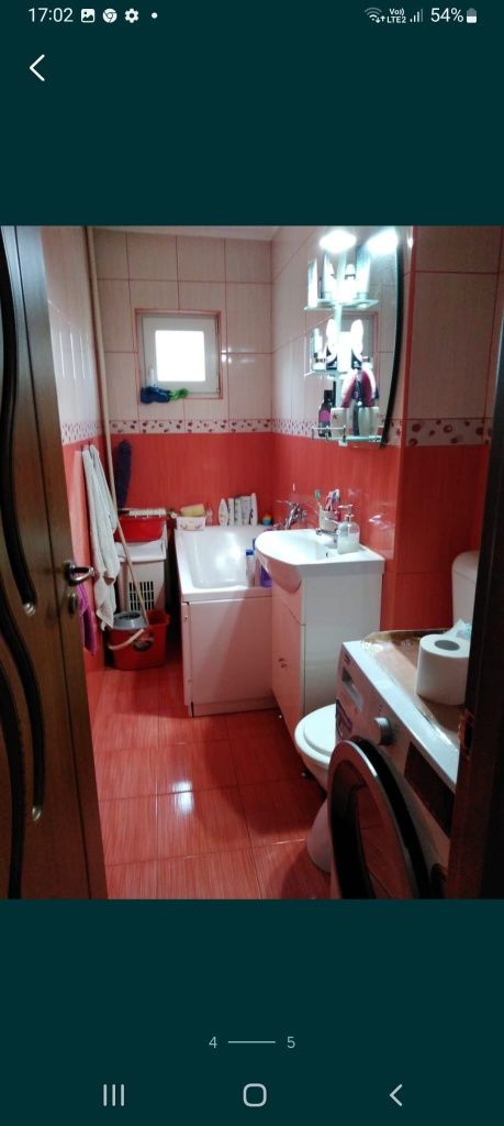 Vând apartament 3 camere Nufărul