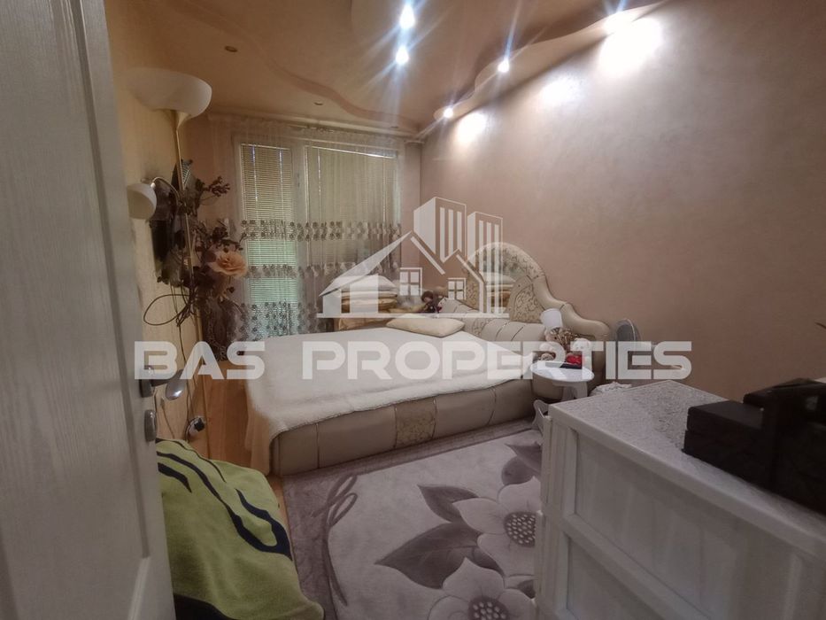 Дава се под наем Двустаен апартамент в София, Център - 65 кв.м за 790.5 € - Снимка #7