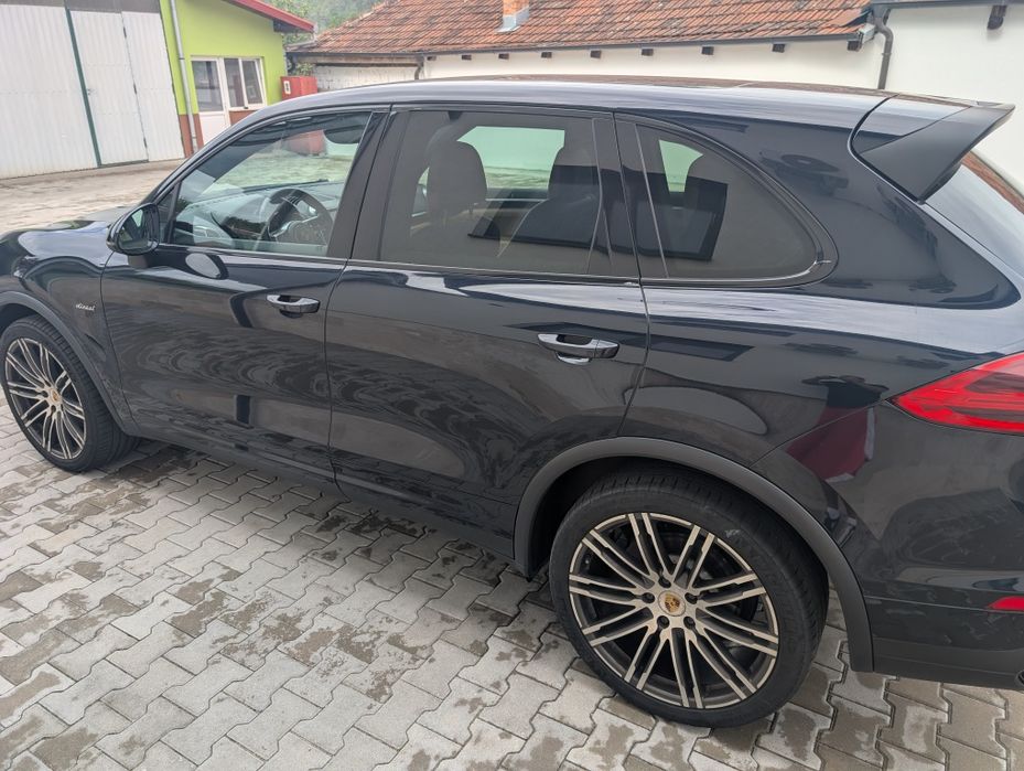 Porsche Cayenne 2015