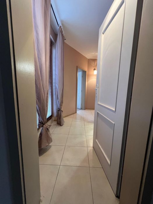 Тристаен апартамент в ж.к. Оборище