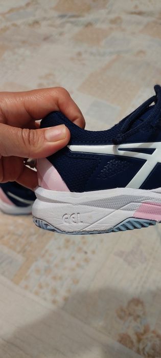 Маратонки Asics 36 номер