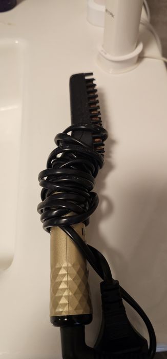 Perie Electrica Pentru Barbati De Indreptat Parul Si Barba